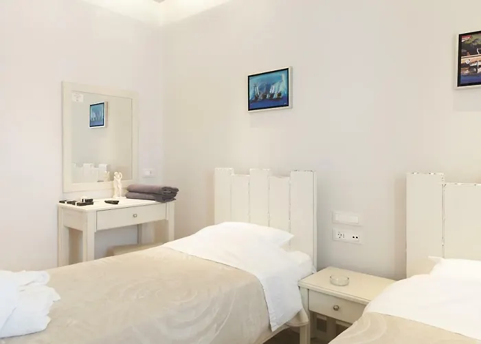 Adriana Отель 3*