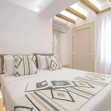 Hotel Adriana 3*