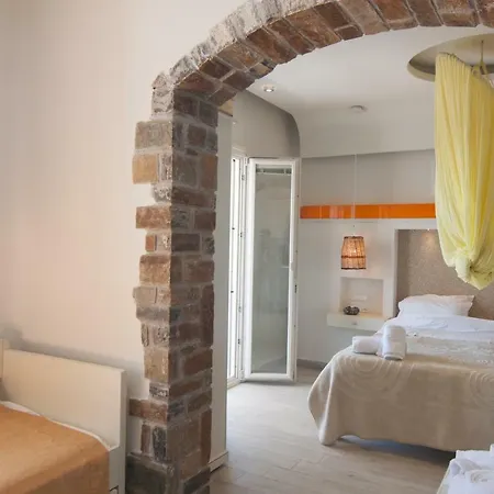 Hotel Adriana